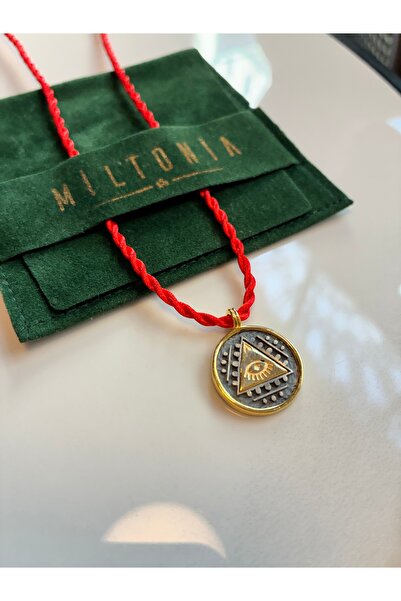 Miltonia Kırmızı İpli Nazar Gözü Sembol 925s Gümüş Kolye – Üçgen Detaylı