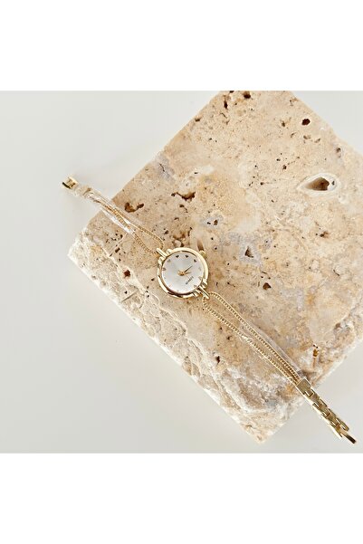 Vesce Atelier Crimson Gold Saat White