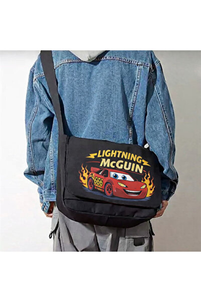 Toum Macguın Printed Black Messenger Bag