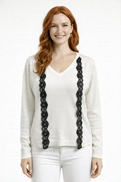 Neden Tekstil V-Neck Vertical Lace Detailed Knitwear Sweater