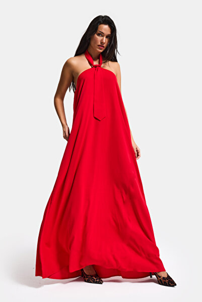 it's basic Жіноча сукня червоного кольору з широким кроєм, з деталями у вигля...