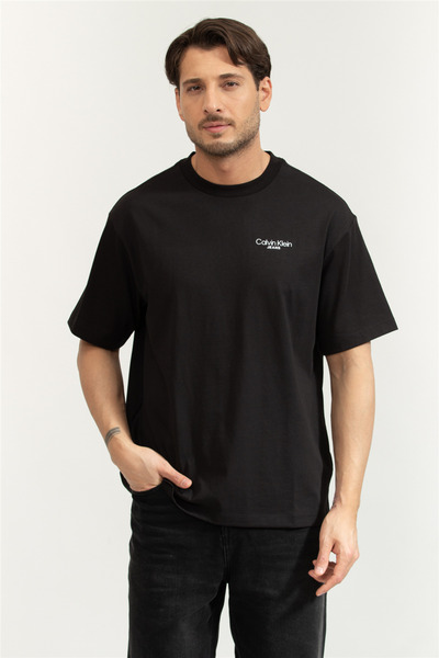 Calvin Klein Erkek Sırt Baskı Detaylı T-shirt