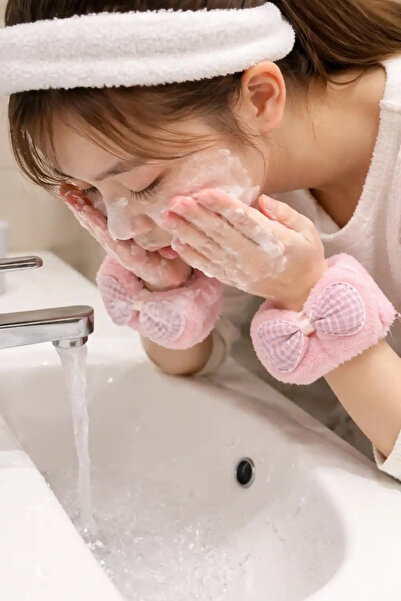 Vitastyle Water Absorbent Towel Bracelet with Bow Figure/Face Washing Armband...