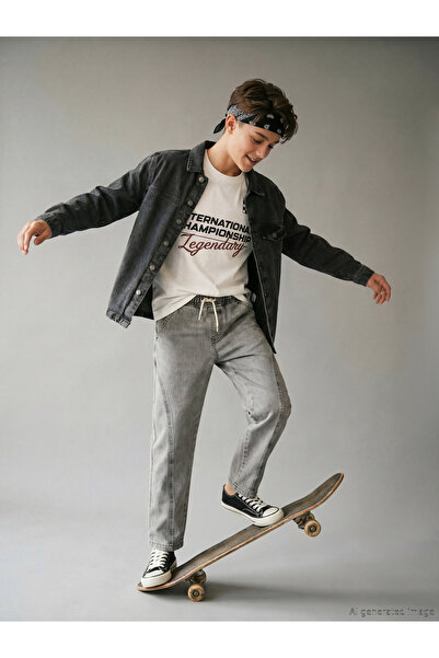 LC Waikiki Γκρι τζιν παντελόνι για αγόρια σε στενή γραμμή