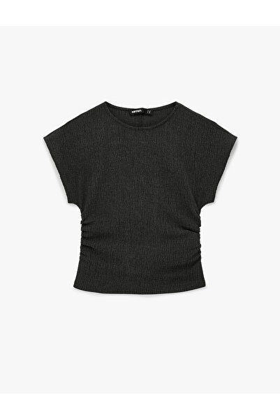 Koton تيشيرت نسائي ملفوف أنثراسيت ذو ملمس بارز مميزة