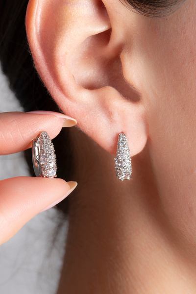 Elika Silver Zirkon Taşlı Sıralı Damla Model Küpe