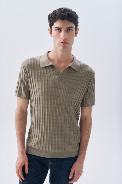 Mudo Textured Polo Collar Short Sleeve Knit Sweater