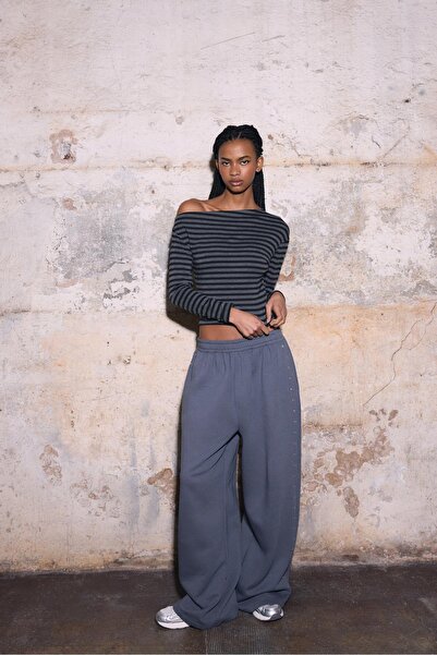 Stradivarius Studded plush trousers