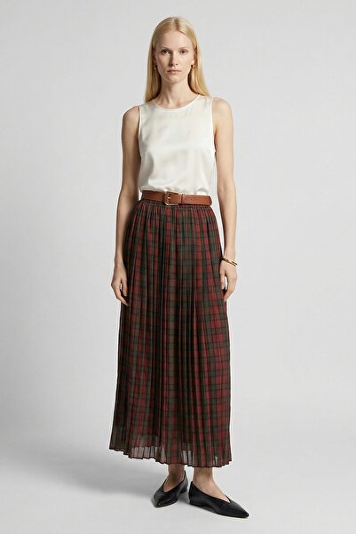 Rays 8453A Pleated Belted Skirt Plum