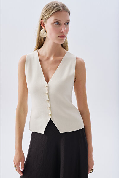 Mudo Fitted V-Neck Knitted Vest