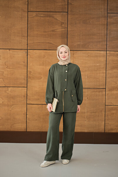 LOCCO Women's Gold Buttoned Double Pocket Zipper Suit Green