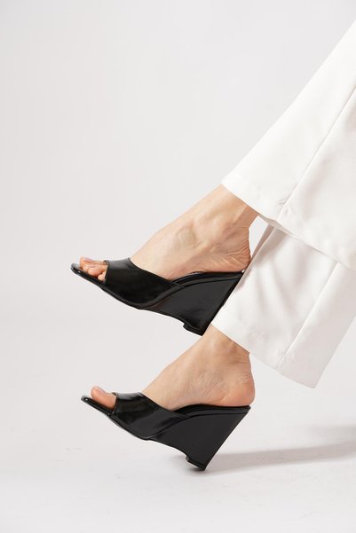 Moda Pie Ekepos High Heeled Women's Shoes Black Wrinkled