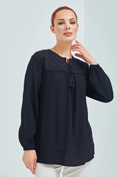 LİFERA Lace Detail Shile Fabric Blouse