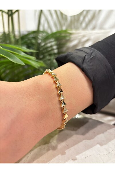 Veralys Atelier GOLD RENK ÜÇGEN MODEL SIRALI TAŞ DETAYLI 14K ALTIN KAPLAMA ÇE...