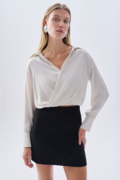 Mudo Flowy Envelope Blouse