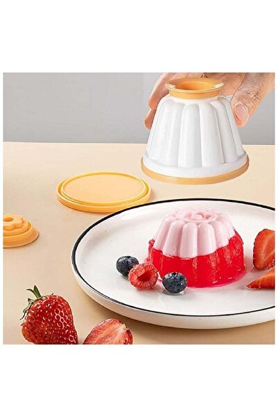 Kenda 4 Pieces of Pudding Molds with Lid from Lipkift