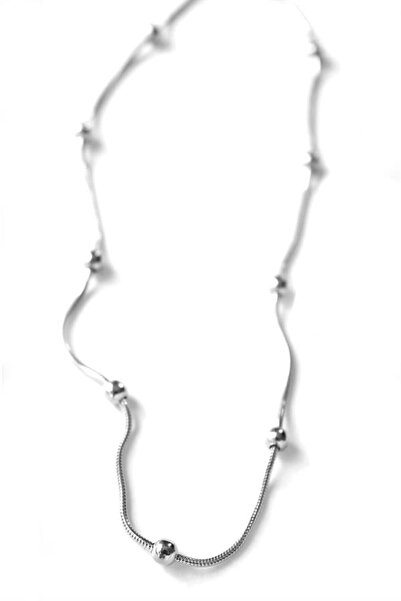 İntive Lingerie قلادة سلسلة كروية - فضية