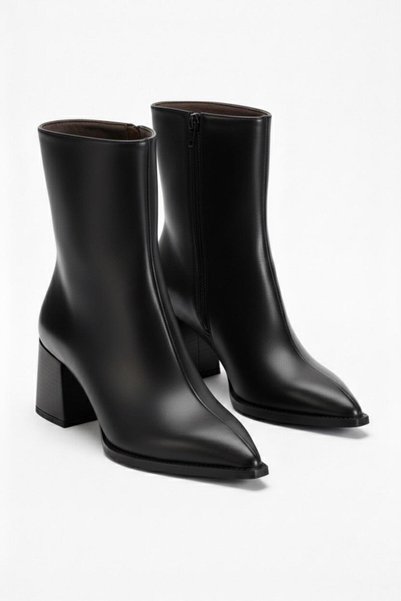SENTİMİENTO Women's Black Zippered Heeled Boots
