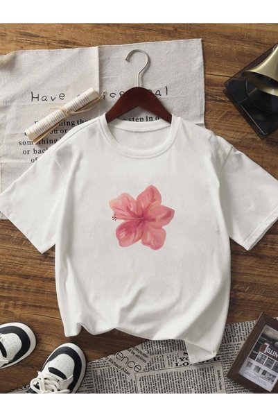 WESTİMO Women's White Clover Flower Printed Oversize T-Shirt