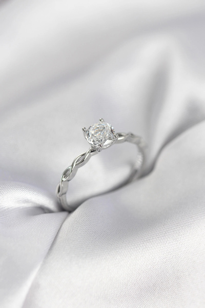 shopwave Silver Color Spiral Chain Model Single Stone Model Zircon Stone Wome...