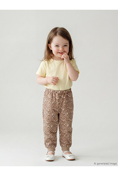 LC Waikiki Rmz Gi̇yi̇m Farkiyla Baby Girl Jogger Sweatpants with Waist Cord