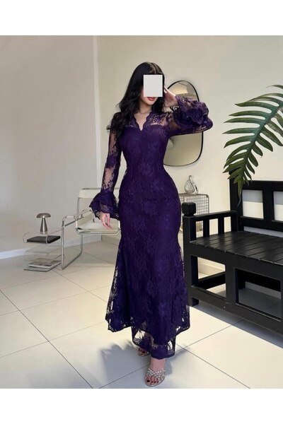 Special-DIARA A long, luxurious lace dress in a royal purple color.