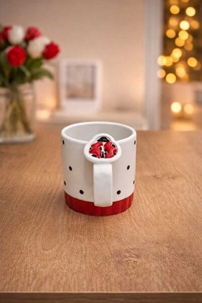 HİS Studio 3D Uğur Böceği Detaylı Puantiye Desenli El Yapımı Seramik Kupa | Ç...