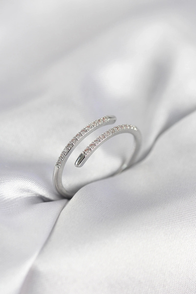 shopwave خاتم نسائي فضي اللون بتصميم ذيل الثعبان مرصع بحجر الزركون