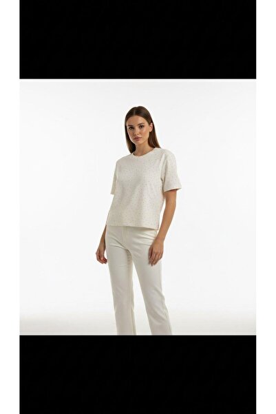 CKM MODA تي شيرت قصير منقط باللون الأبيض مع تطريز حجري فاخر