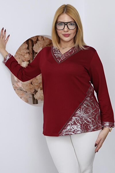 Siyezen بلوزة كبيرة الحجم بياقة على شكل حرف V وتفاصيل فضية