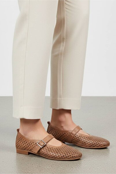 İskarpin Femi Kadın Deri Delikli Babet 729-366