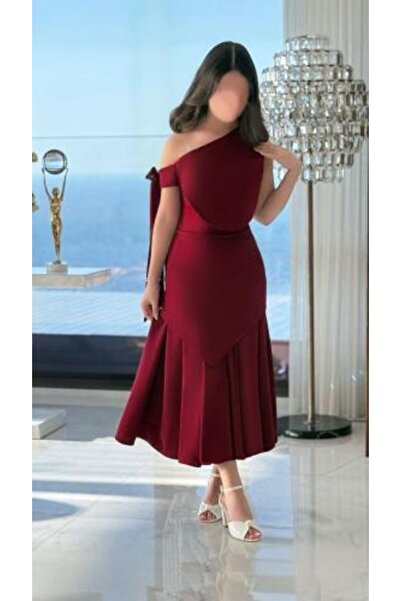 arushi Asala's Elegant Dress in Luxurious Crepe