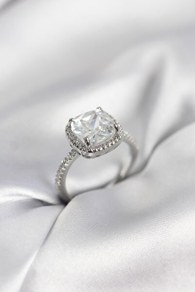 Inure Jewelry خاتم نسائي مربع الشكل مرصع بحجر الزركون باللون الفضي