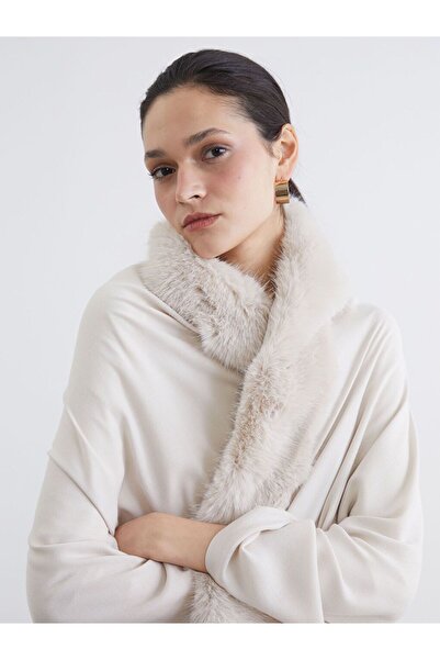 LC Waikiki Suni Kürk Detaylı Kadın Şal