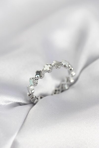 Inure Jewelry Silver Color Pearlescent Clover Model Women's Ring