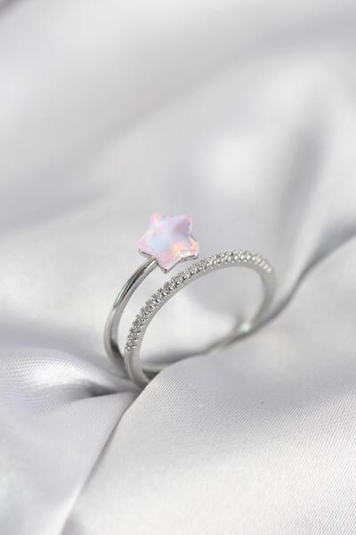 Inure Jewelry خاتم نسائي من حجر الزركون الفضي اللون الوردي موديل هالي