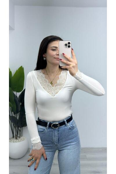 TUNAM BUTİK 1292 Cashmere V-Neck Lace Blouse Ecru