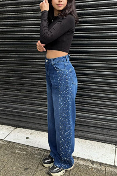 sunfyre Women's Wide Leg Loose Fit Stone Detailed Buttoned Pocketed Jeans - W...