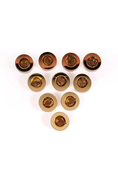 ard-ajdad 10 incense burners with a piece of Marouki bread