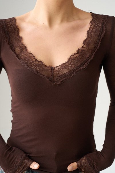 4Soul Ultra Soft Lace Detailed V-Neck Blouse