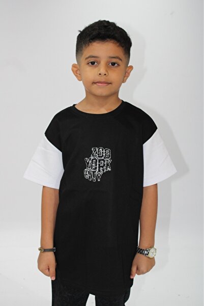 ALANAQA Oversized Orthopedic t-shirt for young men and women.