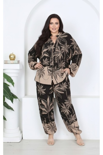 Butik Nilyam Women's Plus Size Zippered and Bell-Bottomed Jacket with Elastic...