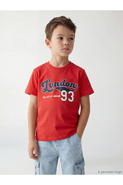 LC Waikiki Κόκκινο μπλουζάκι για αγόρια με στάμπα London Crew Neck