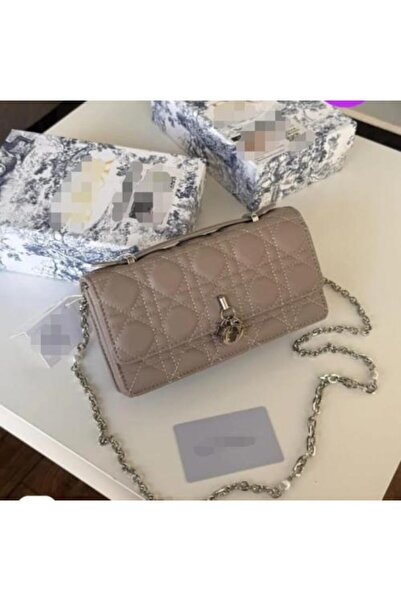 Generic Handbag and shoulder bag, high quality material, with accessories