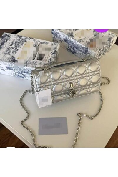 Generic Handbag and shoulder bag, high quality material, with accessories