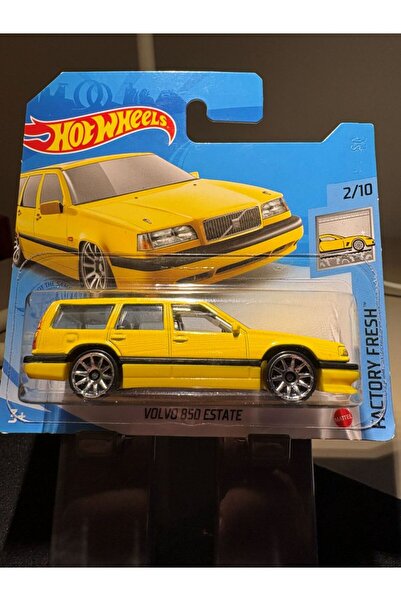 HOT WHEELS فولفو 850 2021