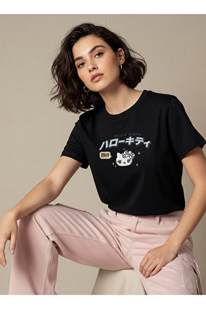 SP Characters تيشيرت قطني مطرز عليه صورة هيلو كيتي