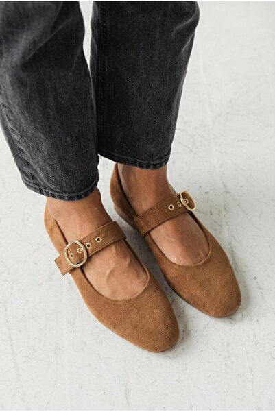 I Love Shoes حذاء باليه نسائي من Dexor مصنوع من الجلد السويدي