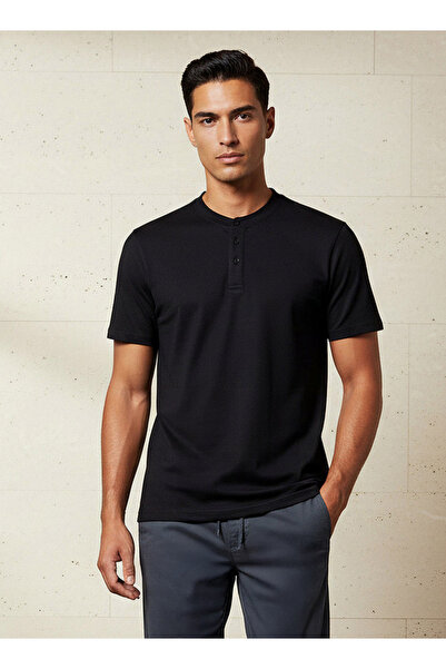 FAV Men Regular Fit Henley Neck Short Sleeves T-shirt