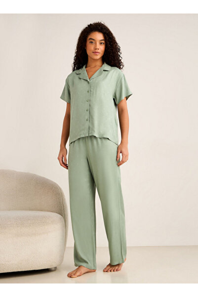 FAV طقم بيجاما قميص بأزرار وبنطال